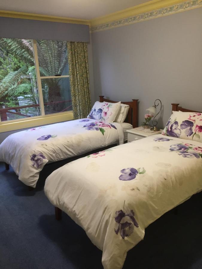Donalea Bed And Breakfast & Riverview Apartment Castle Forbes Bay Екстер'єр фото
