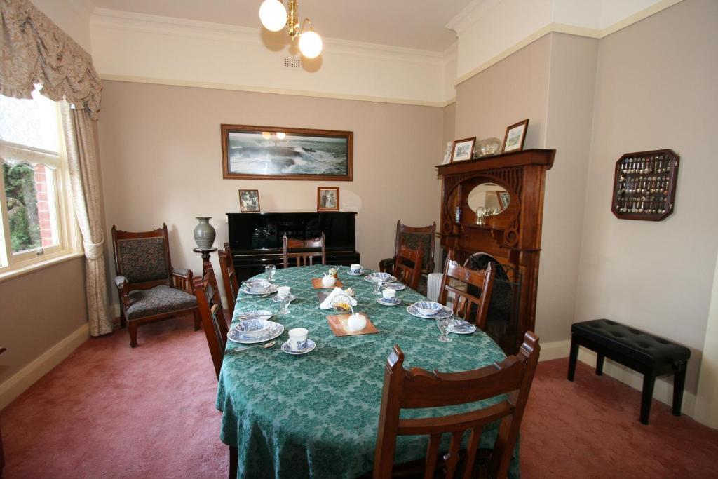 Donalea Bed And Breakfast & Riverview Apartment Castle Forbes Bay Екстер'єр фото